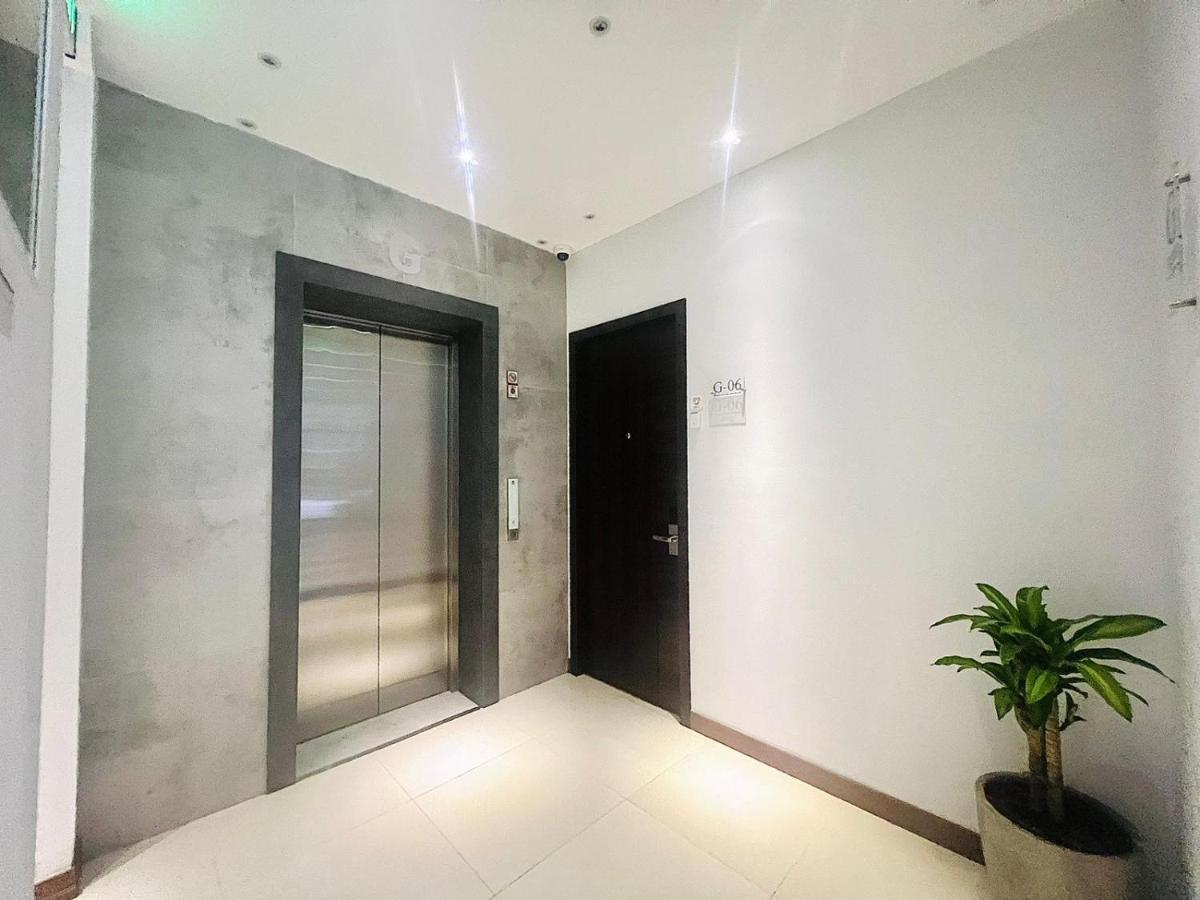 Oxy Suites G-03 At Shop House Meisterstadt Pollux Habibie Batam 외부 사진